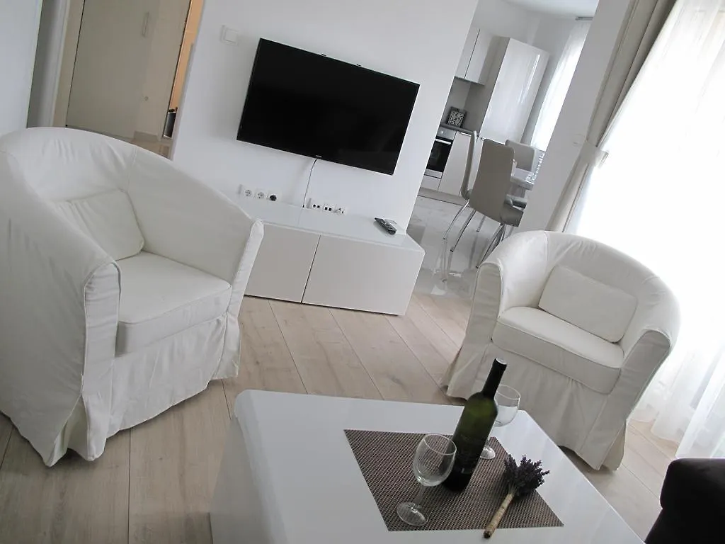 Apartments Mia Krk Krk Town Kroatien