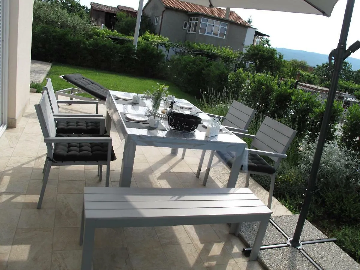 Apartments Mia Krk Krk Town 0*,